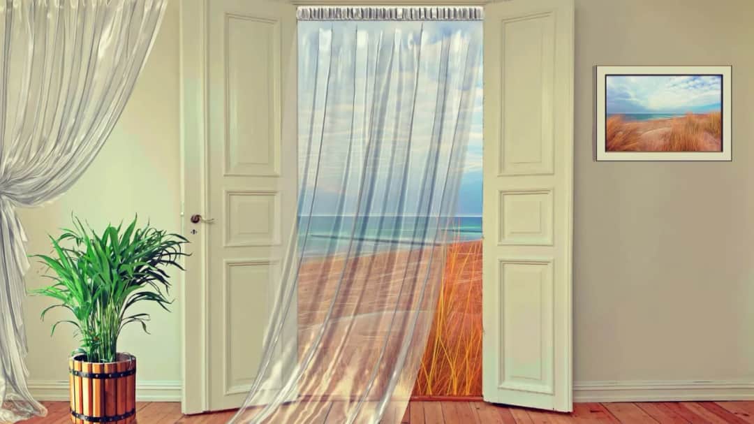 Jak upiąć firany w salonie - proste triki, które musisz znać